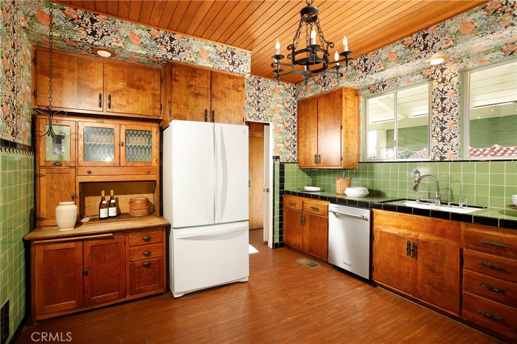 1543 Hillcrest Avenue Property Photo 18