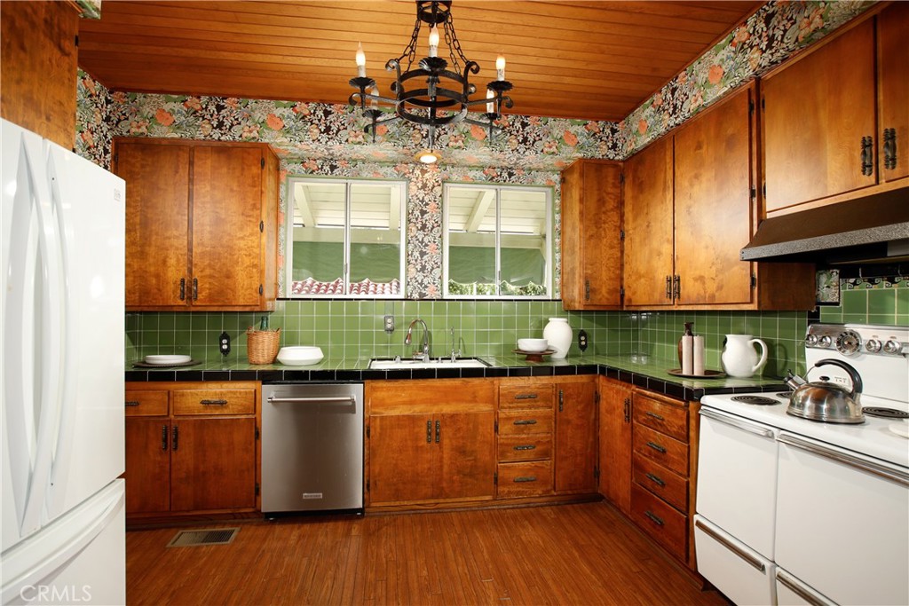 1543 Hillcrest Avenue Property Photo 20