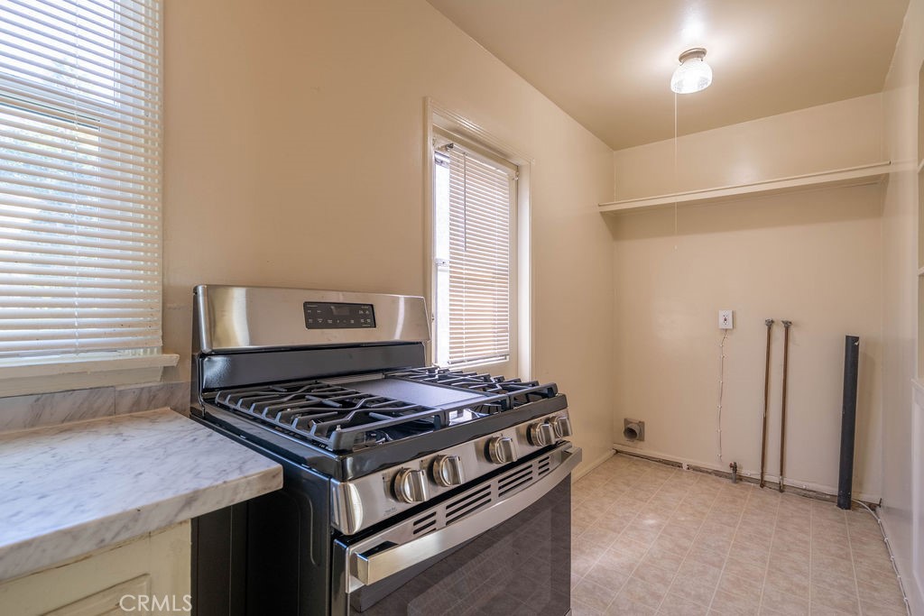 514 N Rosemary Property Photo 10