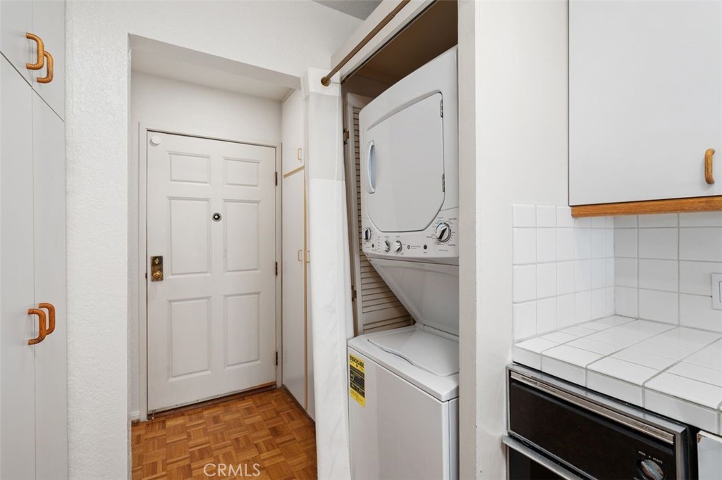 377 W California 12 Property Photo 16