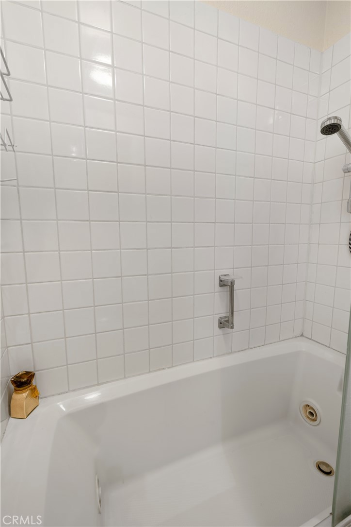 377 W California 12 Property Photo 19