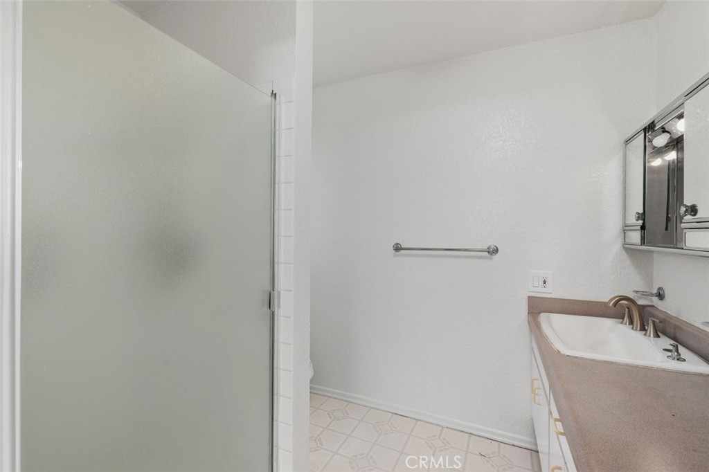 377 W California 12 Property Photo 27