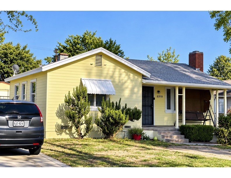 2315 N Lugo Property Photo 1