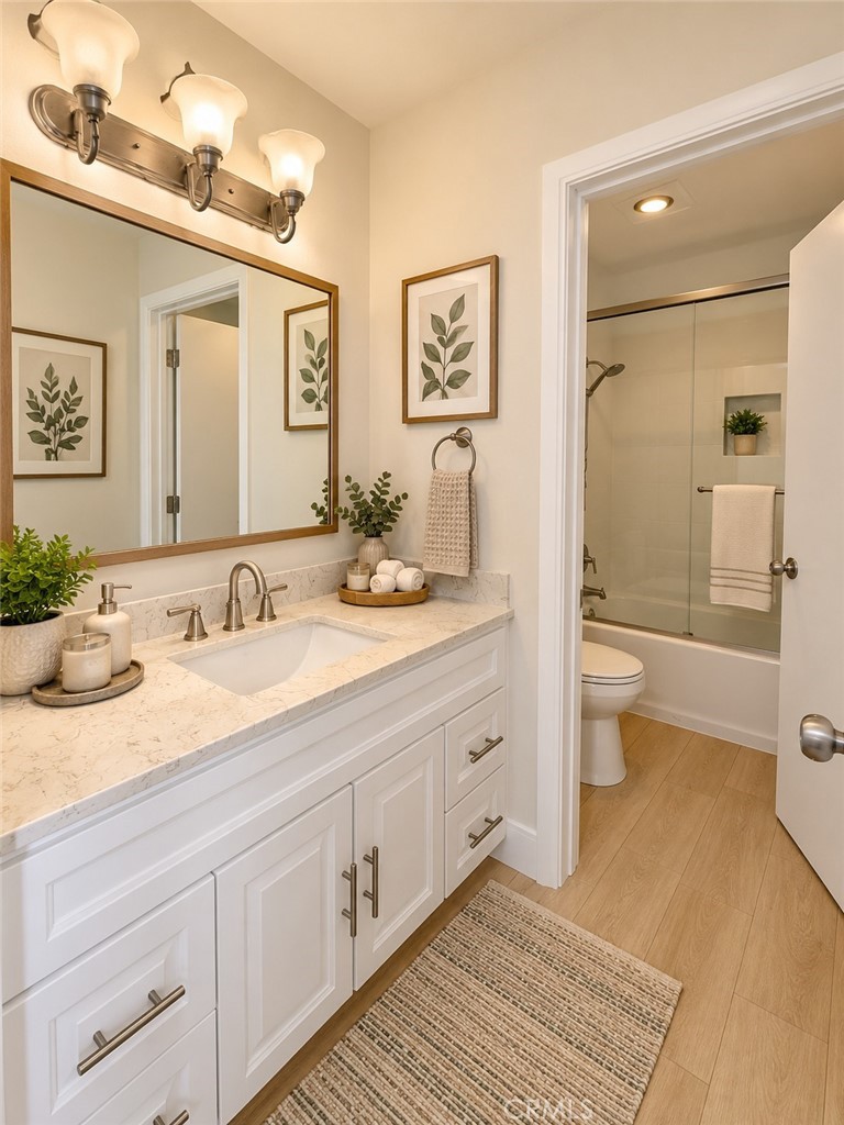 5325 Newcastle Avenue 101 Property Photo 7