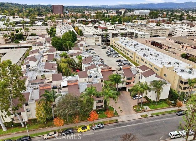 5325 Newcastle Avenue 101 Property Photo 21