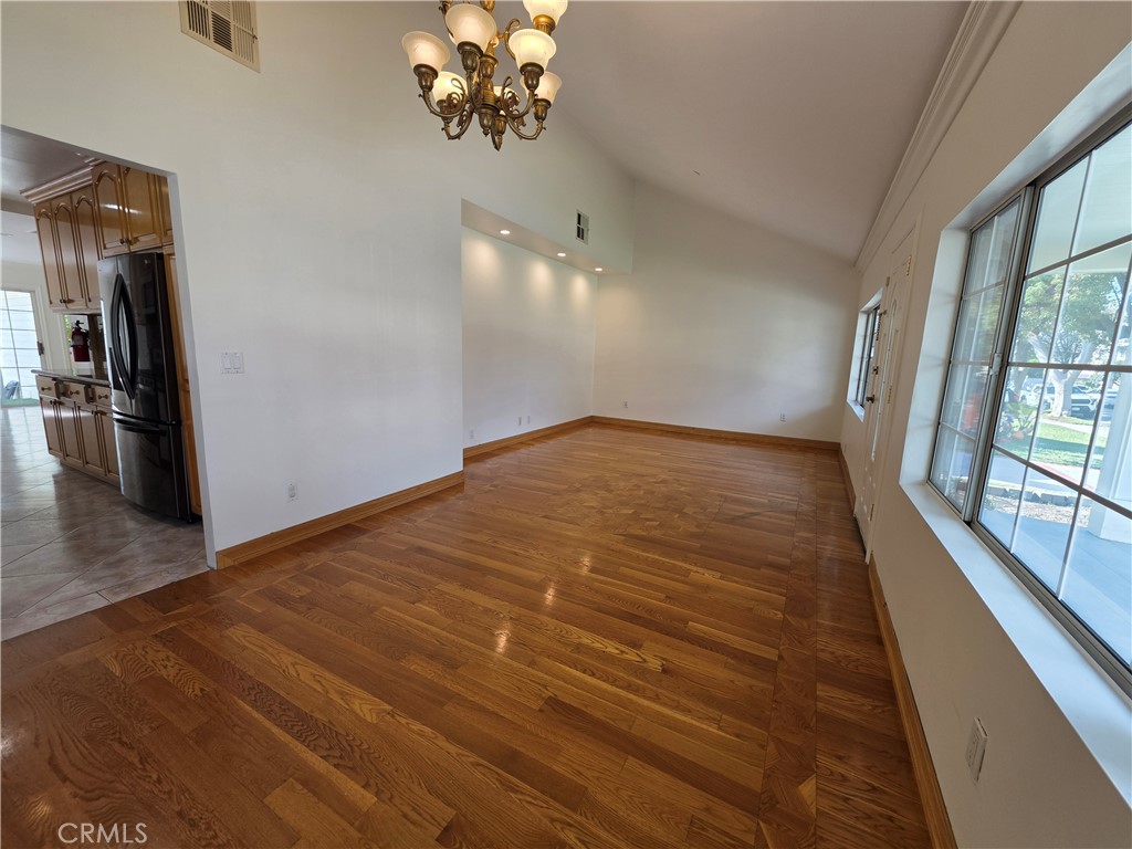 550 Palm Property Photo 5