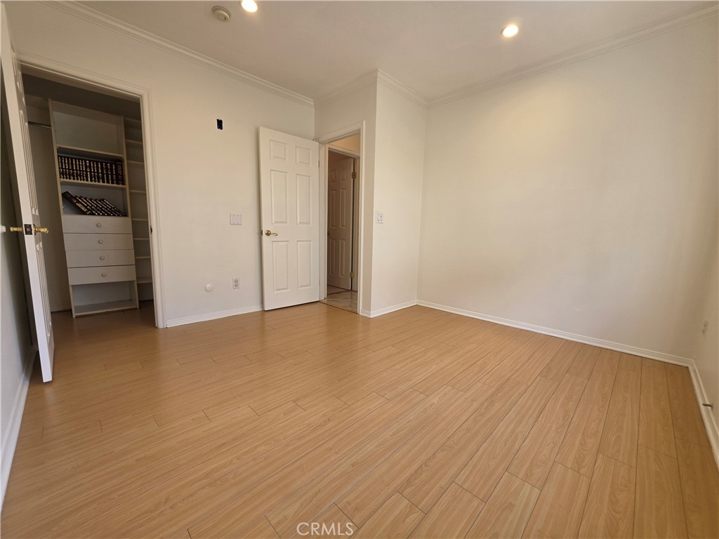 550 Palm Property Photo 15