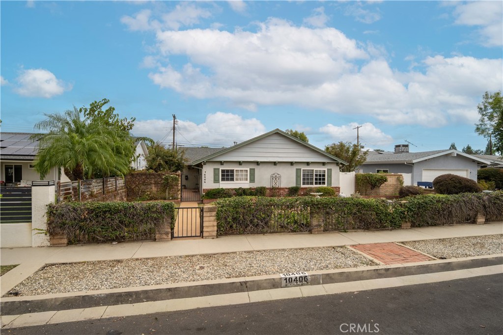 10406 Gerald Avenue Property Photo 1