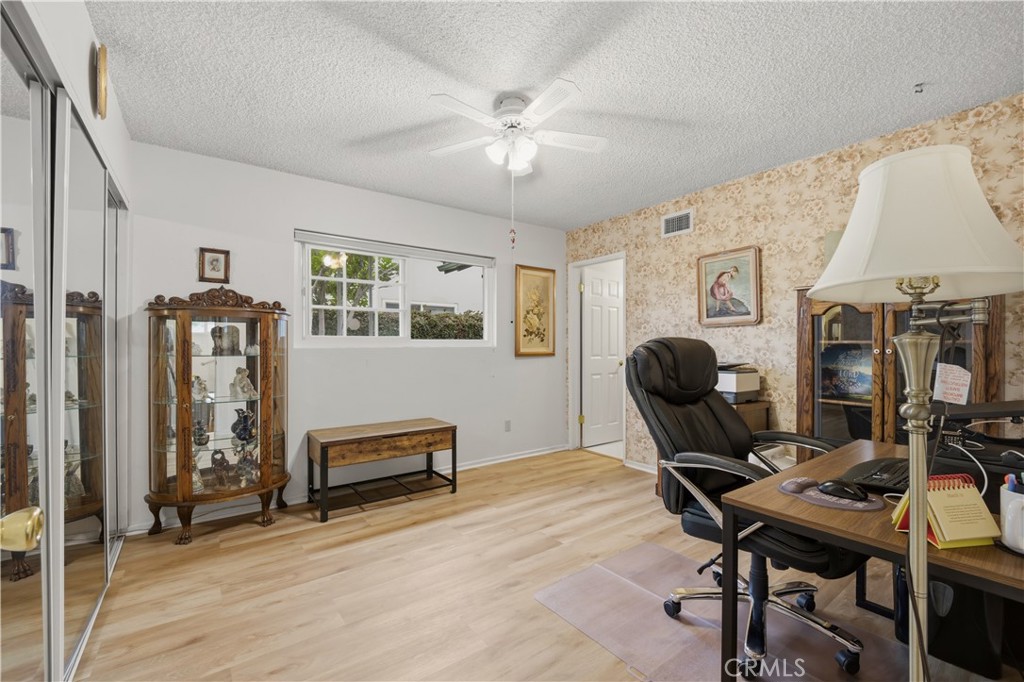 10406 Gerald Avenue Property Photo 24