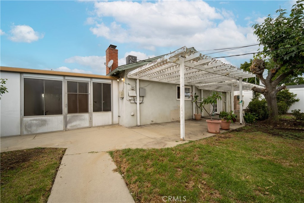 10406 Gerald Avenue Property Photo 33