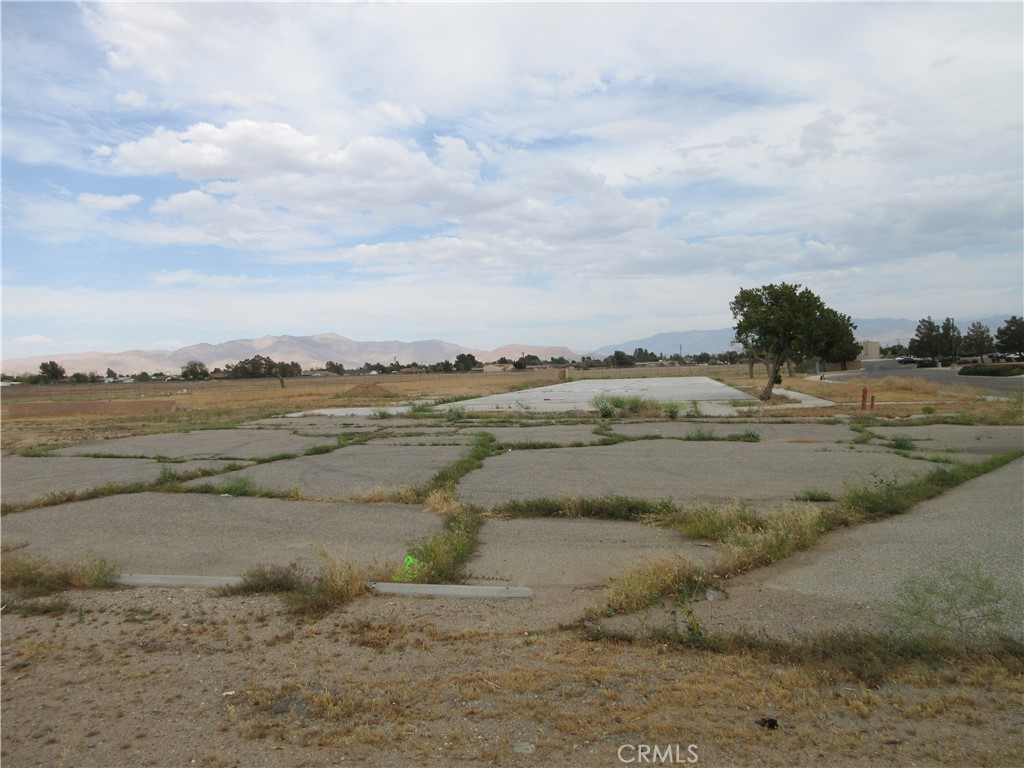 15001 Wakita Property Photo 4