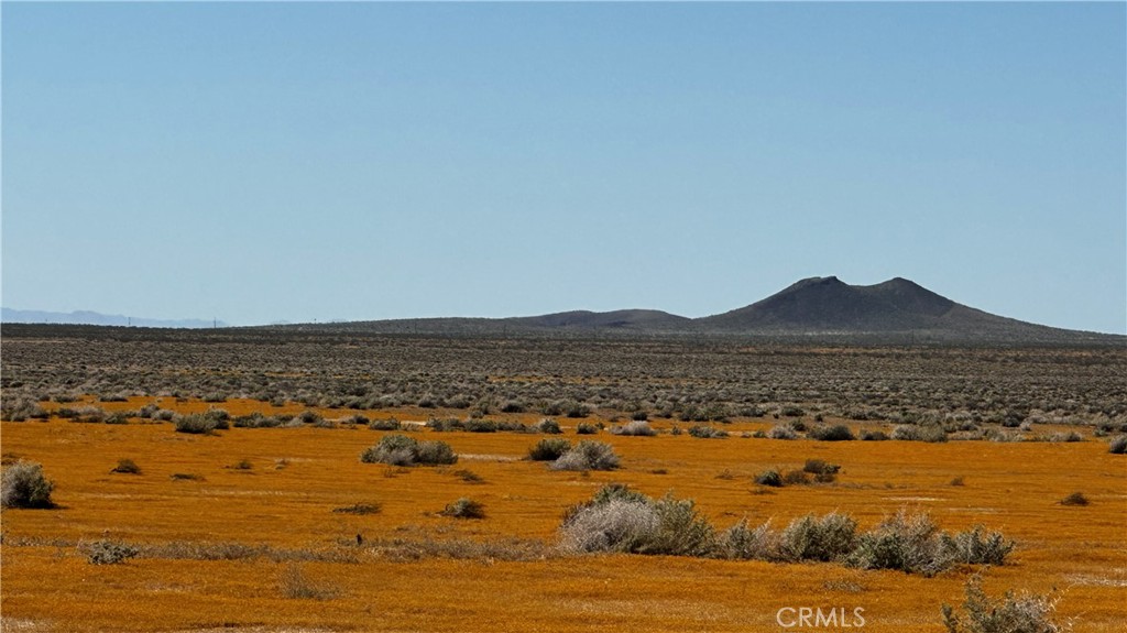 5112 Hwy 395 Property Photo 2
