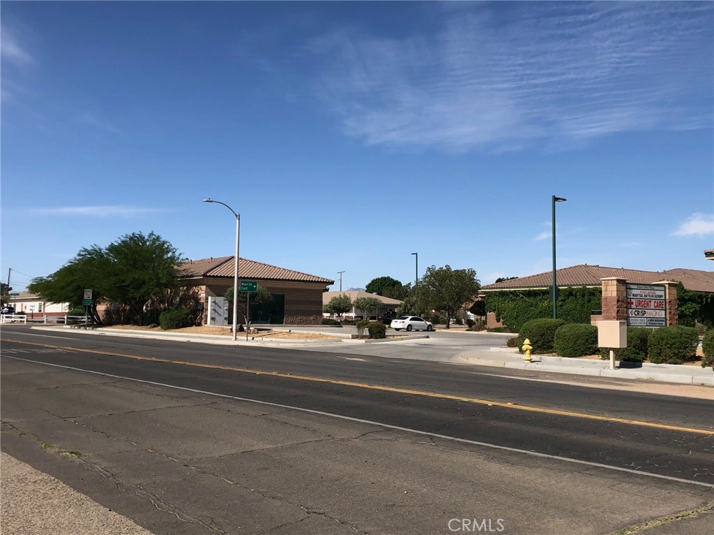 16490 Walnut Street Property Photo 6