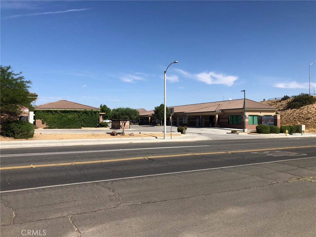 16490 Walnut Street Property Photo 18