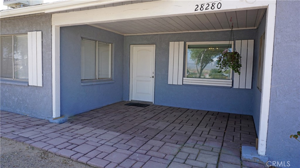 28280 Cochise Avenue Property Photo 3