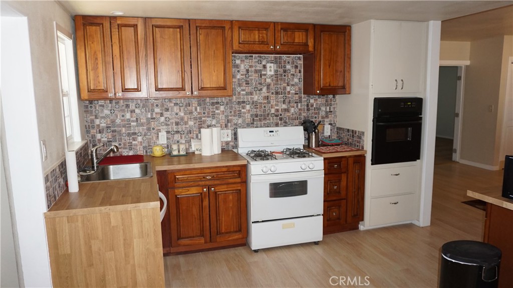 28280 Cochise Avenue Property Photo 12