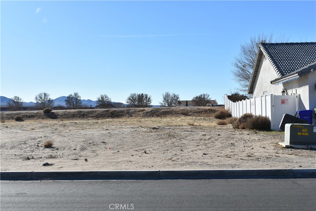 27231 Peach Tree Lane Property Photo 2