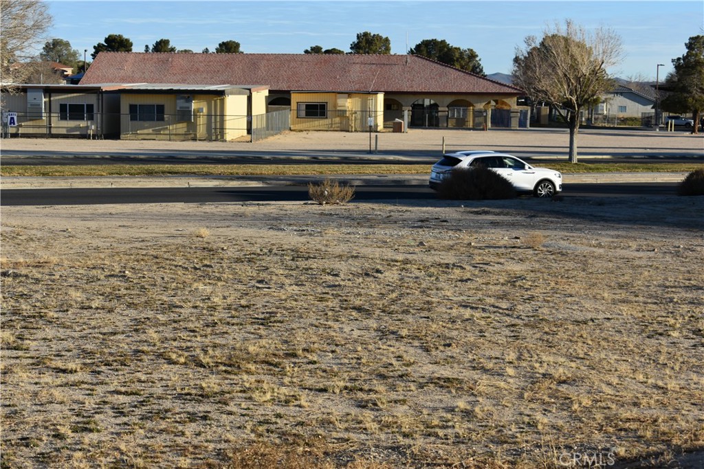 27231 Peach Tree Lane Property Photo 6
