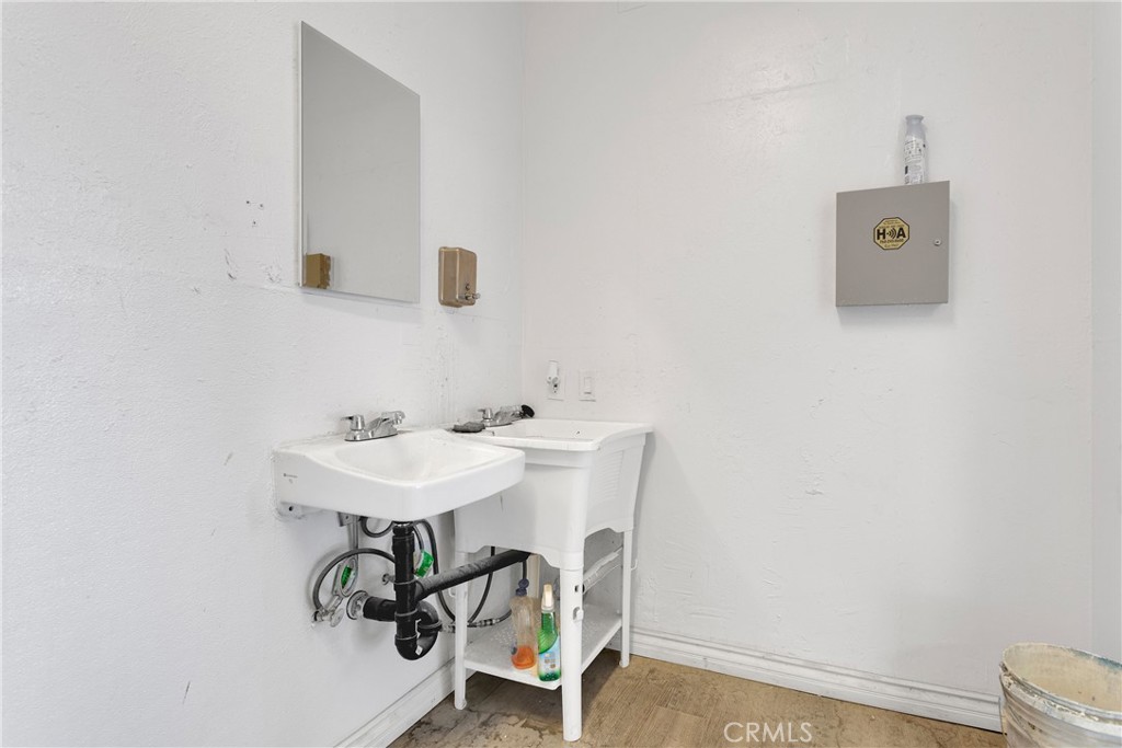 10081 Santa Fe 1-4 Property Photo 15