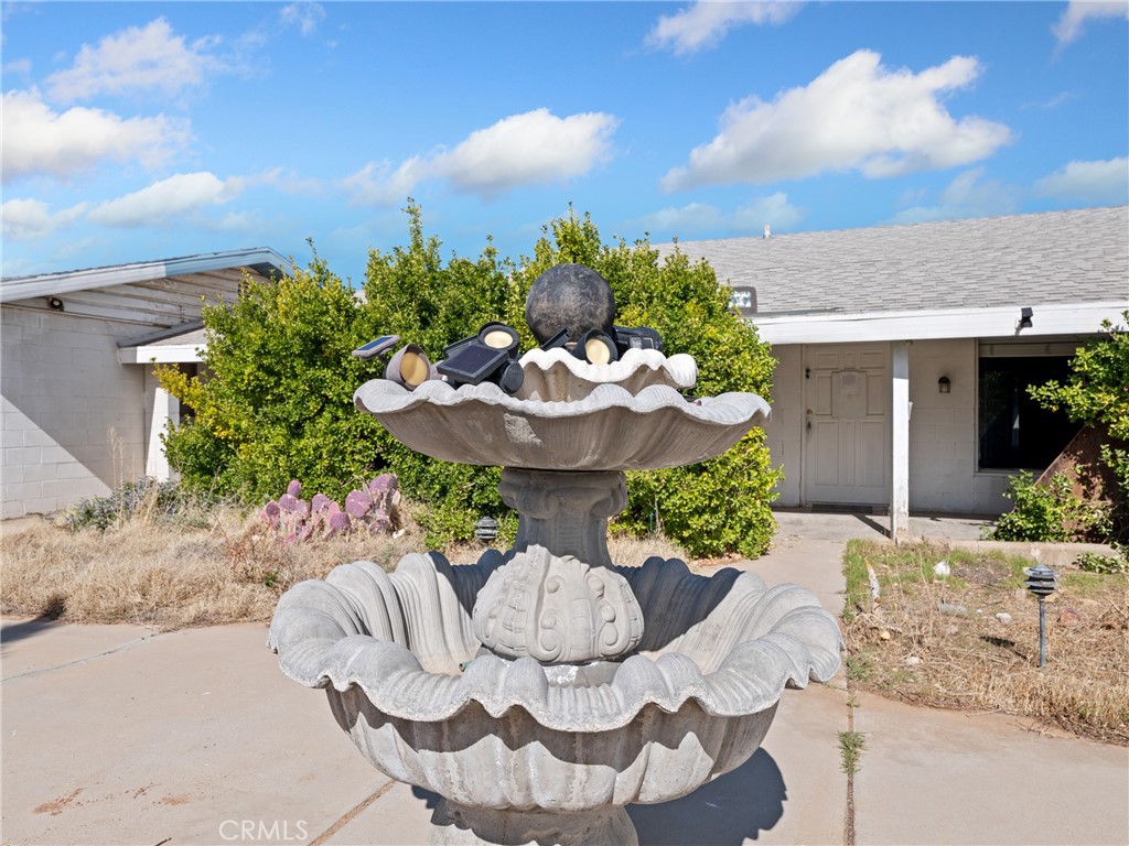 14950 Dakota Road Property Photo 3