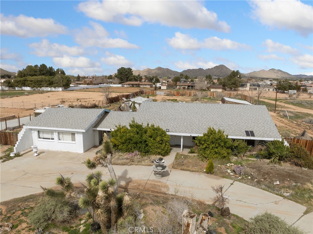 14950 Dakota Road Property Photo 4