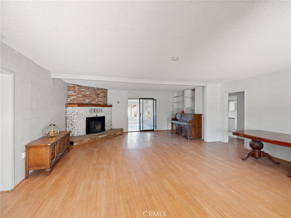 14950 Dakota Road Property Photo 8