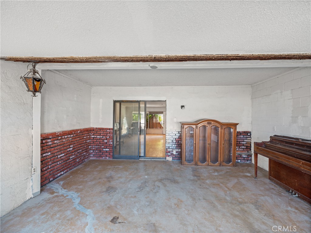 14950 Dakota Road Property Photo 11
