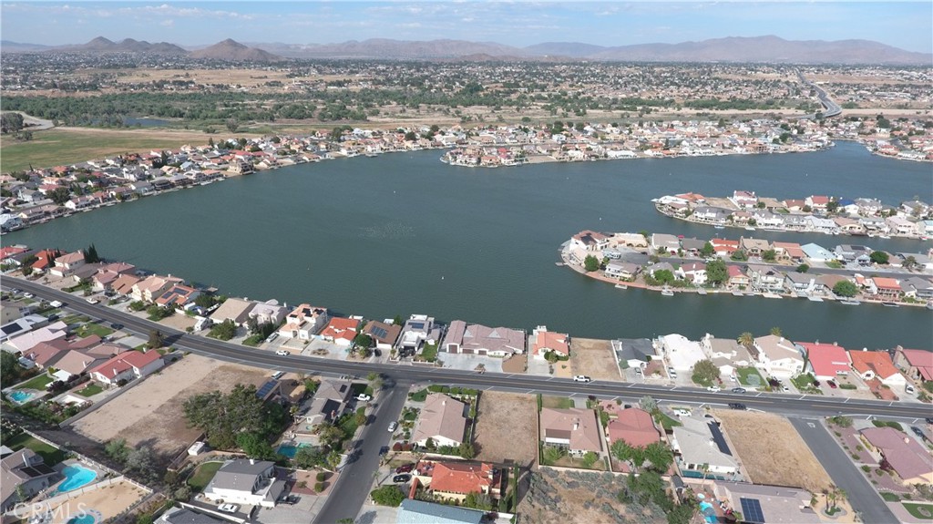 13800 Spring Valley Property Photo 3