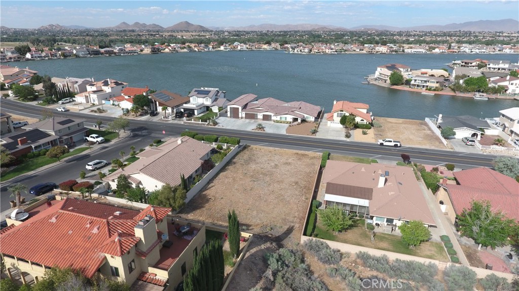 13800 Spring Valley Property Photo 10