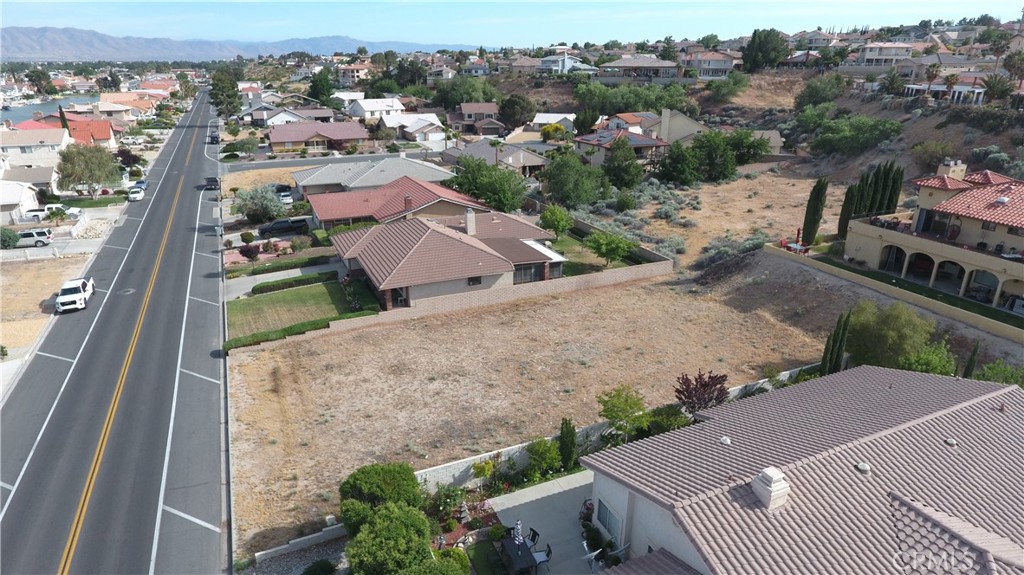 13800 Spring Valley Property Photo 12