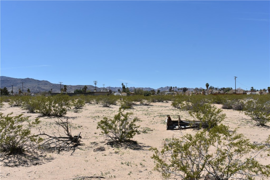 0 07 Morongo Road Property Photo 6