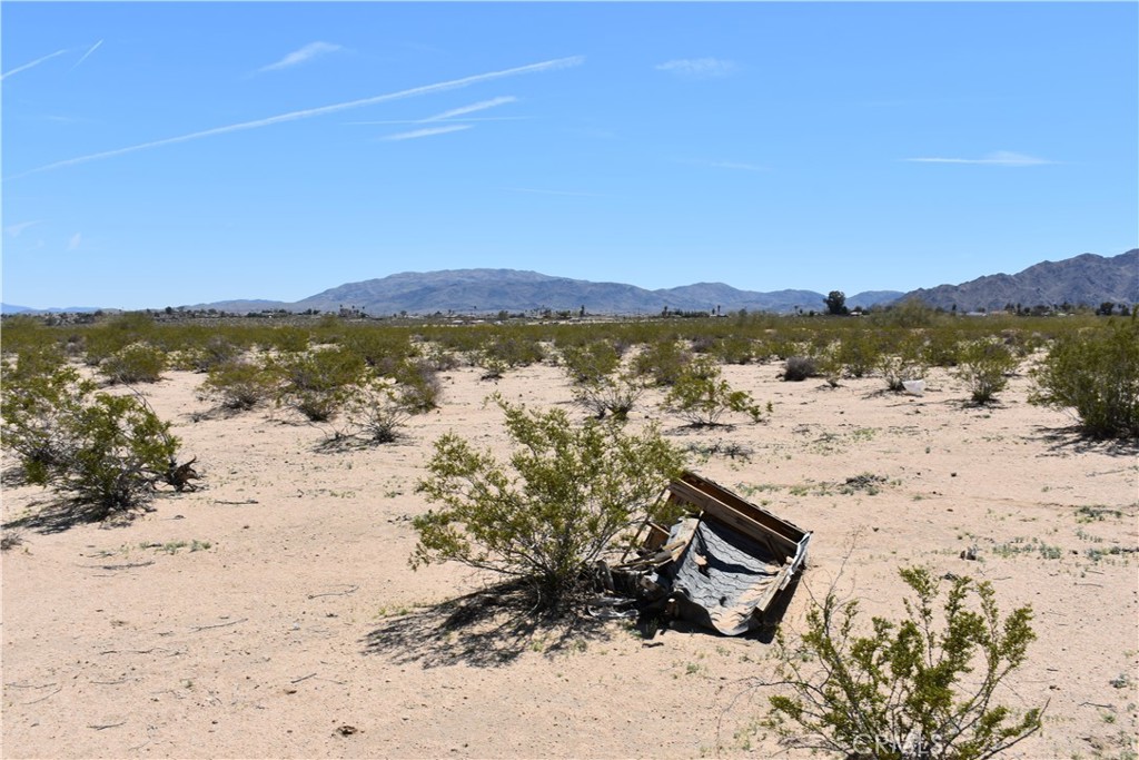 0 07 Morongo Road Property Photo 11