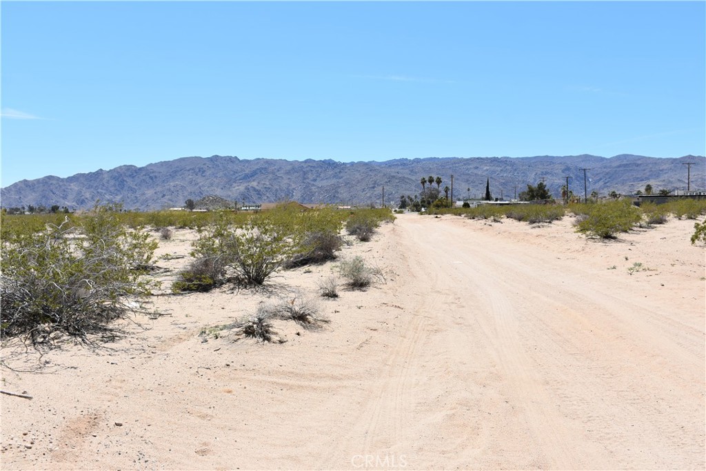 0 07 Morongo Road Property Photo 18
