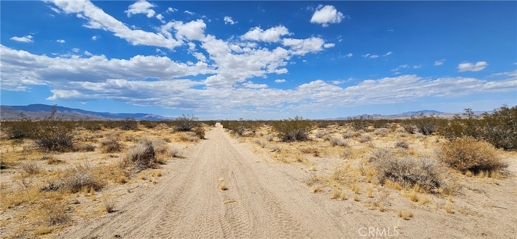 800 Firethorn Way Property Photo