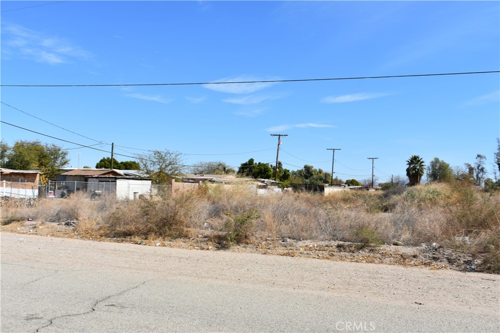 87227402 3 Broadway Property Photo 6