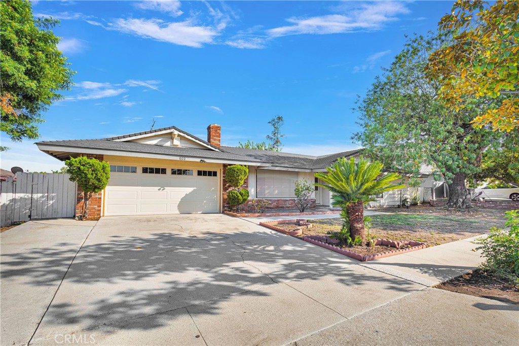 566 Greengate Street Property Photo 1