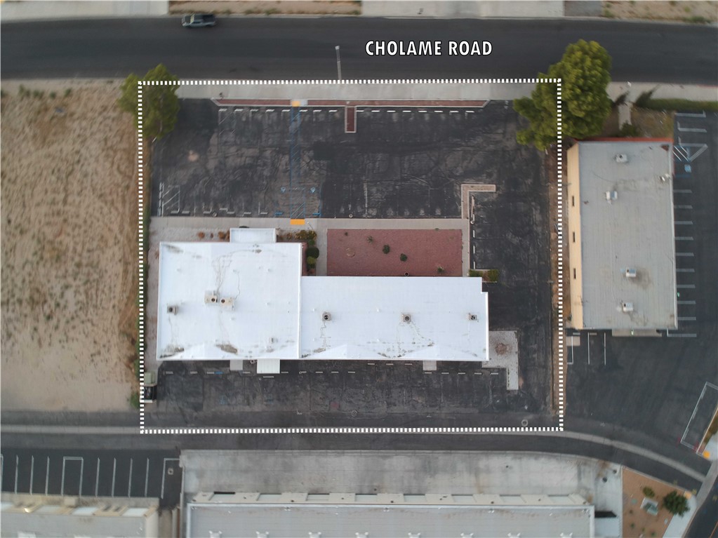 15419 Cholame Road Property Photo 6