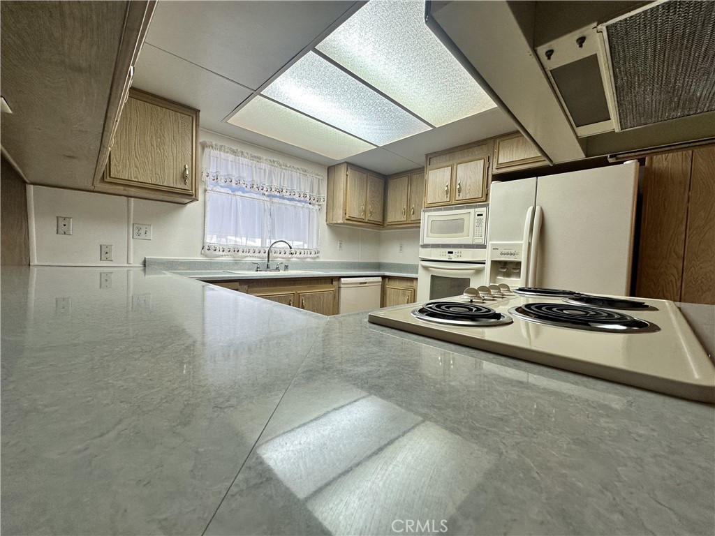 13393 Mariposa Road 114 Property Photo 10