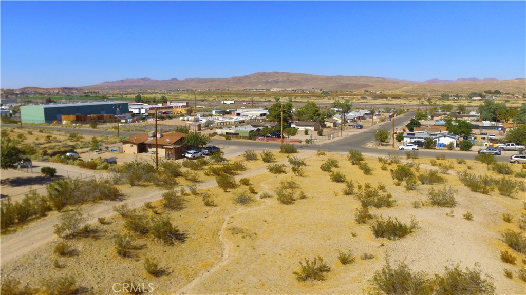 42424148 Armory Road Property Photo 11