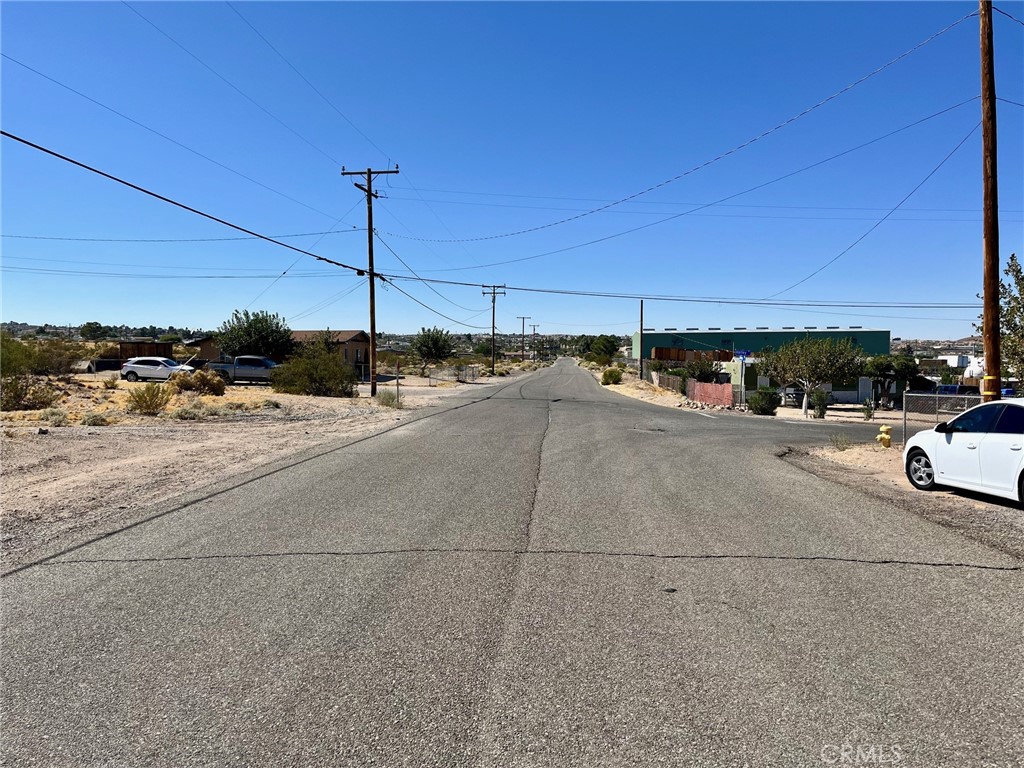 42424148 Armory Road Property Photo 16