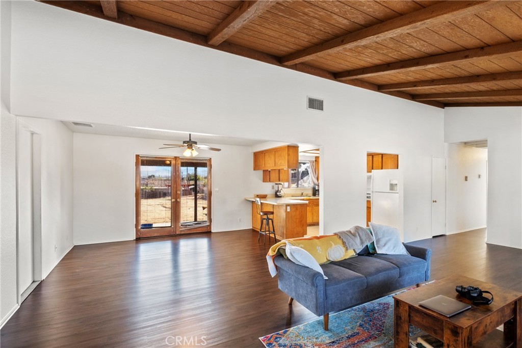 16341 Fremontia Street Property Photo 8