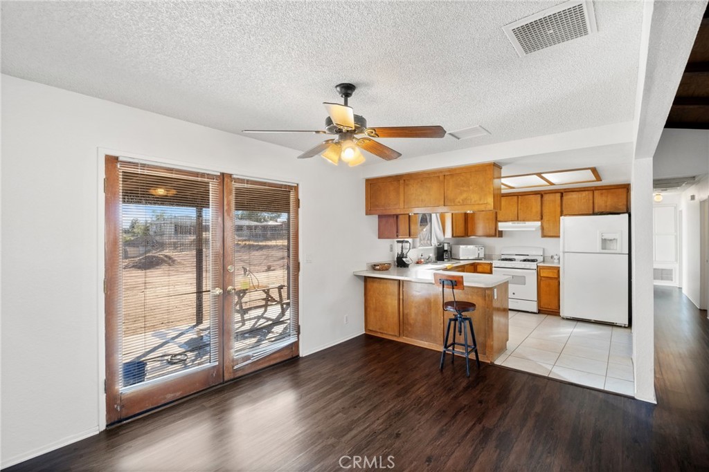 16341 Fremontia Street Property Photo 9