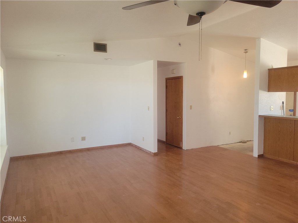15561 Greenwood Street Property Photo 2