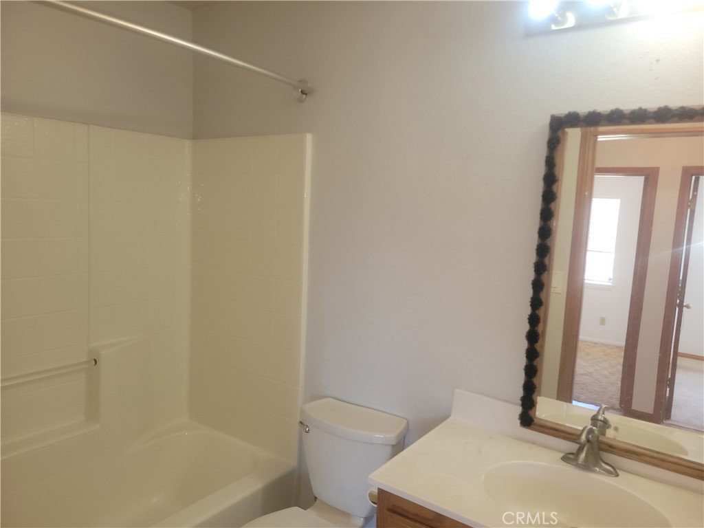 15561 Greenwood Street Property Photo 8