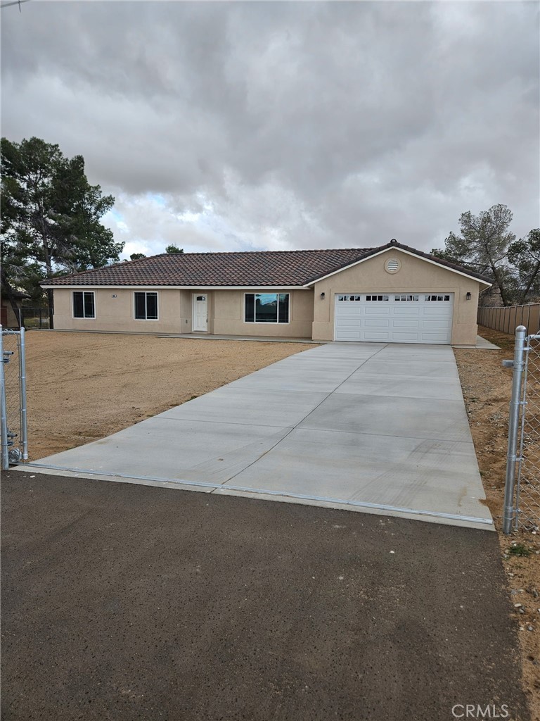 18085 Sycamore Property Photo