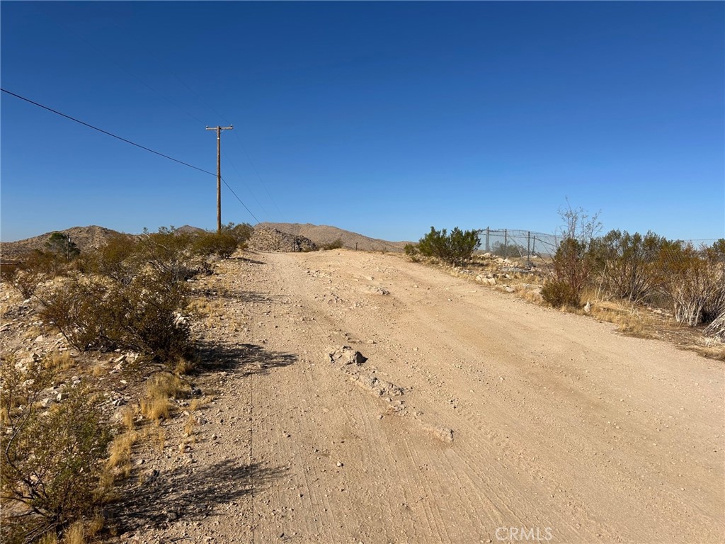 20623 E Avenue K Property Photo 6