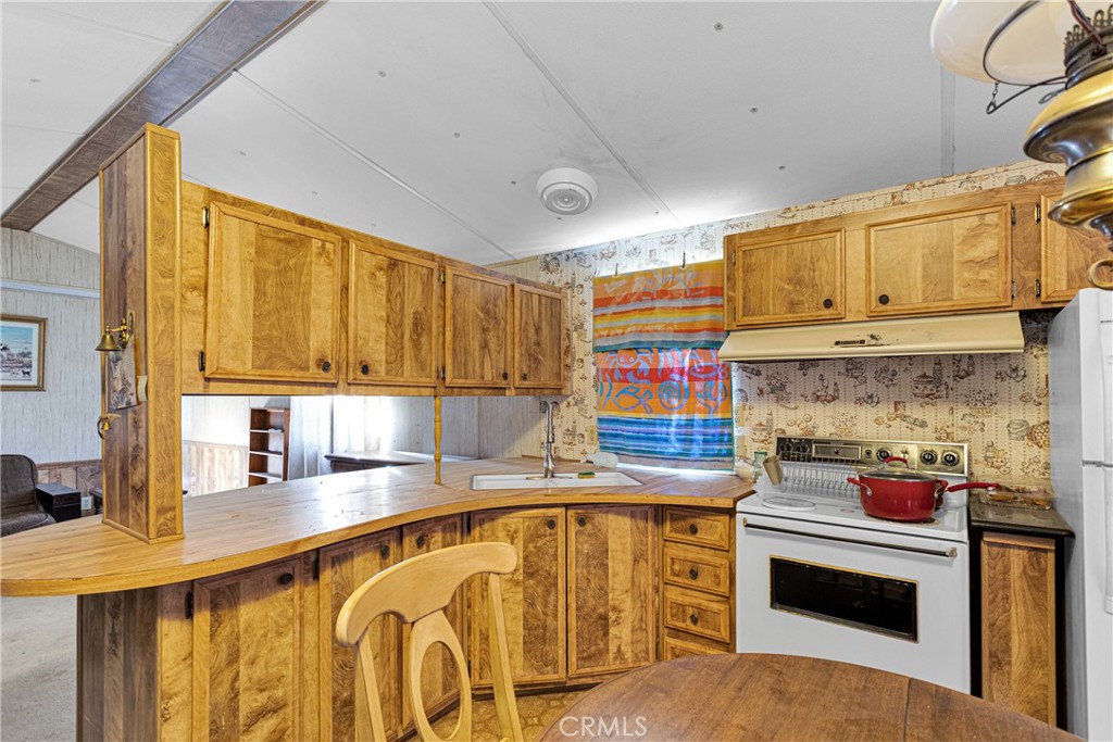20720 Chickawill Road Property Photo 11