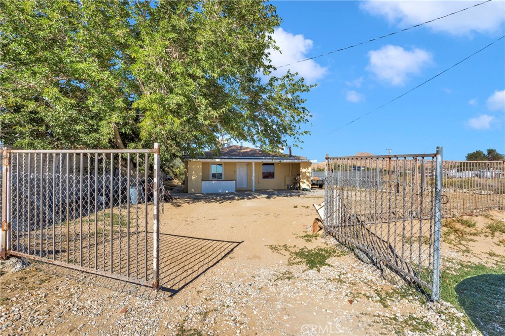 10394 Baker Road Property Photo 5