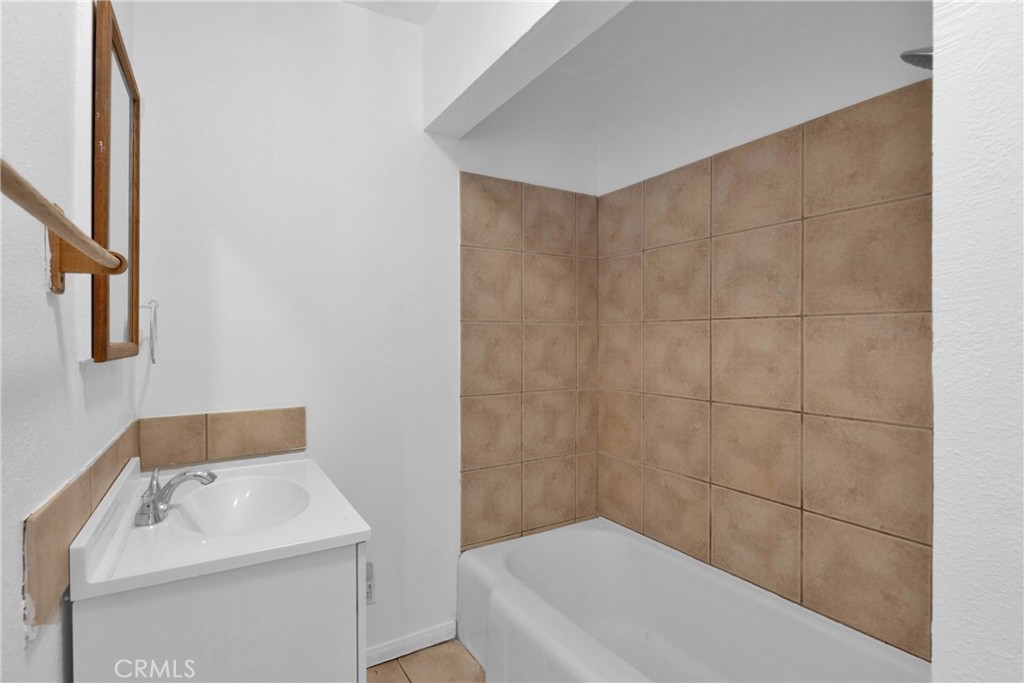 6022 Arrowhead Lake Road Property Photo 5