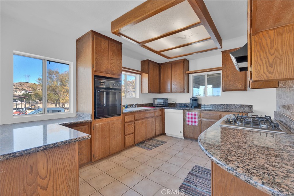 6022 Arrowhead Lake Road Property Photo 7